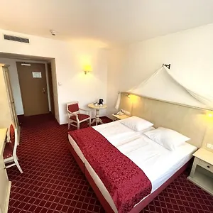 Chateau Kurfuerstendamm Hotel Berlim